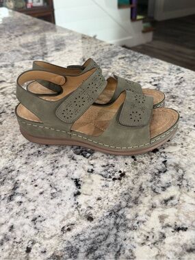 Women's Olive Green Adjustable Velcro Comfort Sandals